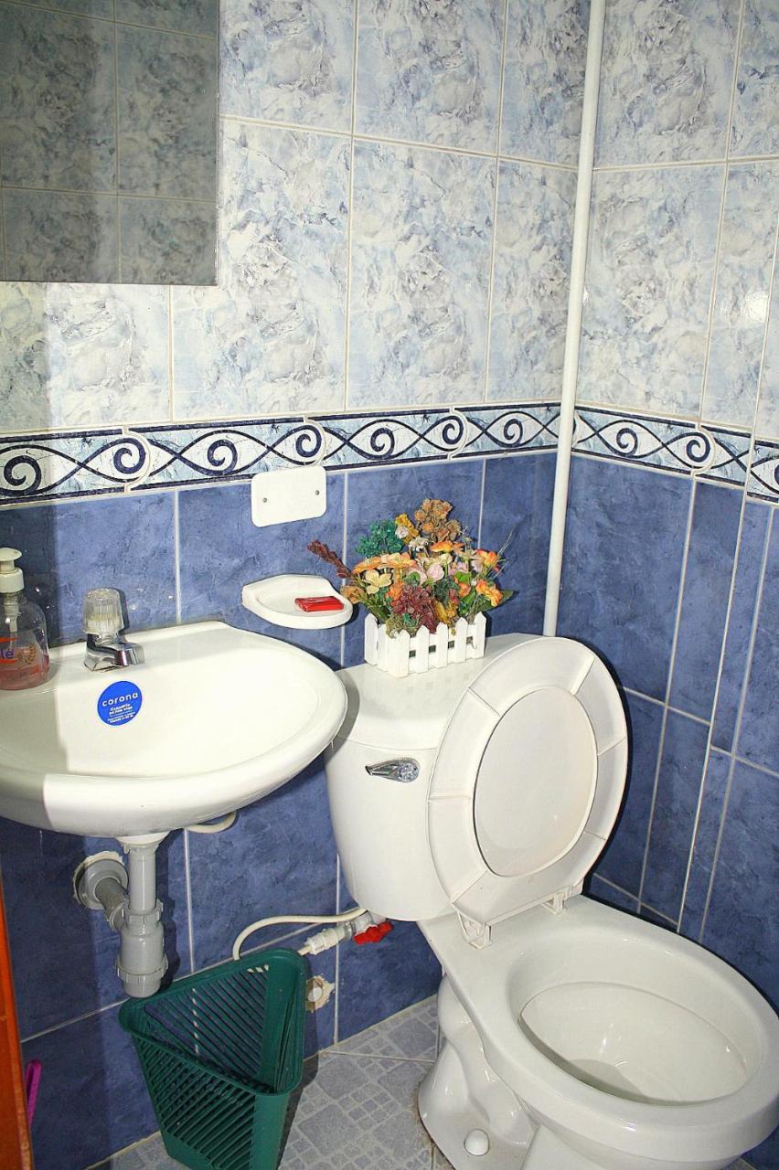 Hostel Casa Alb Bogota Bagian luar foto